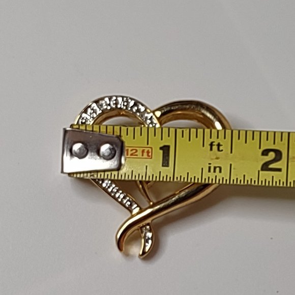 Cute Gold Tone Heart Shaped Brooch - Picture 9 of 16